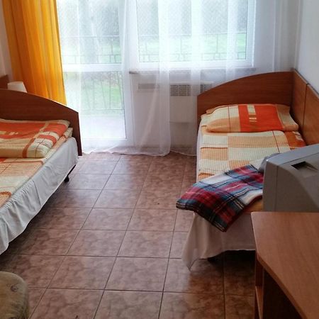 Hotel Owr Piramida 2 Darłówko Exteriér fotografie